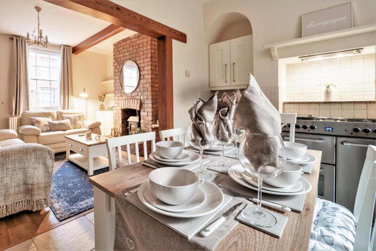 The Cottage In Chester, Sleeps 6 With Free Parking Exterior foto