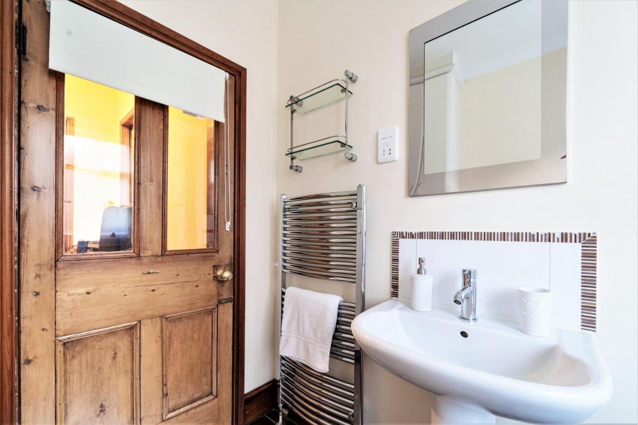 The Cottage In Chester, Sleeps 6 With Free Parking Exterior foto